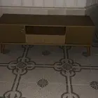 طاولة للبيع