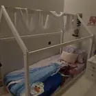 سرير أطفال ارضي