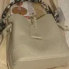 شنطة لويس فيتون جديدة درجة اولى