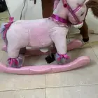 حصانين للبيع شغال الموسيقى بسبب نقل البيت