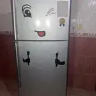 اثاث مكون من ثلاجه سامسونج وكنب ودولاب مطبخ وكريسي