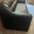 مكتب و كنبة و كراسي و طاولة و طاولة اجتماعات و دولاب للبيع