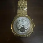 ساعه لي البيع