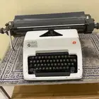 الة كاتبة