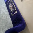احتاج واحد يقص لي المساند والسعر إلى يبيه