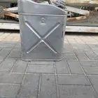 دبة بنزين ربع