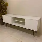 طاولة تلفزيون جديدة بسعر مخفض