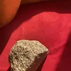 حجر لامع بل الماس