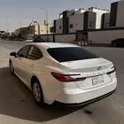 كامري هايبرد استندر 2025