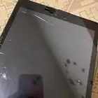 ايباد الجيل التاسع نظيف مشكلته بس شاشه علي سوم الجاد يتواصل