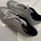 حذاء رياضي مقاس