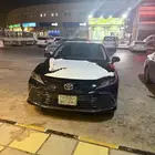 للبيع كامري 2022اسود هايبرد