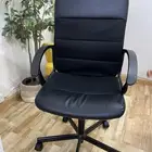 كرسي مكتبي اسود