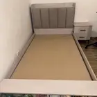 سرير وطاوله ومراتب