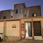 للبيع دورعلوي في حي البساتين 180 الف حد