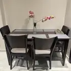 طاولة طعام اربع كراسي لون بني ورمادي