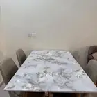 طاولة طعام رخام مع سته كراسي