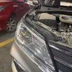شمعه ام شي 5 فل كامل وكاله للبيع القزازه فيه مكسوره