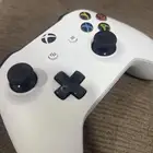 يد اكس بوكس على السوم