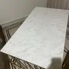 طاولة كنب
