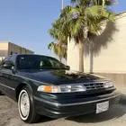 كراون فكتوريا 95 .