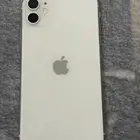 ايفون 11 عادي 128 جيجا ابيض غير مفكوك بحالة ممتازة