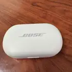 سماعة بوز لون ابيض