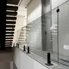درابزين زجاج