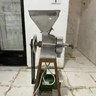 مطحنة حبوب صغيرة