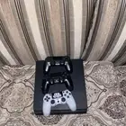 سوني 4 مستعمل استعمال خفيف ومعه ثلاث أيادي