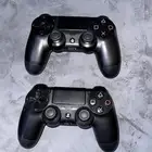 يدين سوني 4