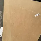 طاولة من ايكيا