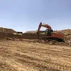 بوكلين للايجار  حفار للايجار ( السائق هندي)