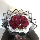 فازات ورد باقات ورد طبيعي صناعي كل الانواع متوفره