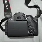 للبيع كاميرا Canon EOS 600D   نظيفة جد ا