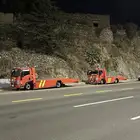 سطحه الباحه لنقل السيارات داخل الباحه وخارجها