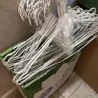 معاليق ملابس