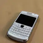 بلاك بيري بولد 9700