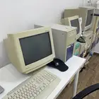 كمبيوترات وشاشات كمبيوتر
