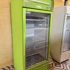 ثلاجة باب زجاج