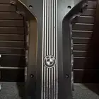 BMW V12 غطاء المحرك
