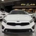 كيا سيراتو 2021 لؤلؤي لدى معرض(عبيد الرشيدي)