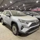 تويوتا راف فور XLE 4x4 بنزين 2025