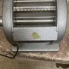 فرادة عجين كهربائية