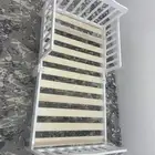 سرير شبه جديد