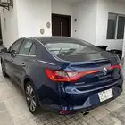 2018 رينو ميقان نص فل شاشة كبيرة