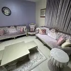 طقم كنب كامل مع طاولاته و الستاره ( شبه جديد )