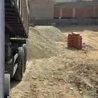 تريلات لتوريد مواد