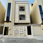 للبيع شقق تمليك علوي مع سطح مصعد راكب جاهز حي الضيافه