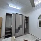 غرفة نوم للبيع الي يبها ب 200 ريال يجي يشلها شرط الحين